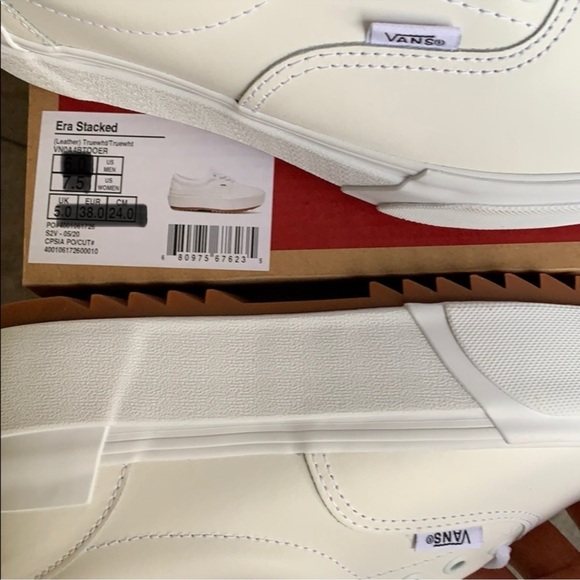 •VANS ERA STACKED LEATHER TRUE WHITE PLATFORMS - Picture 12 of 16